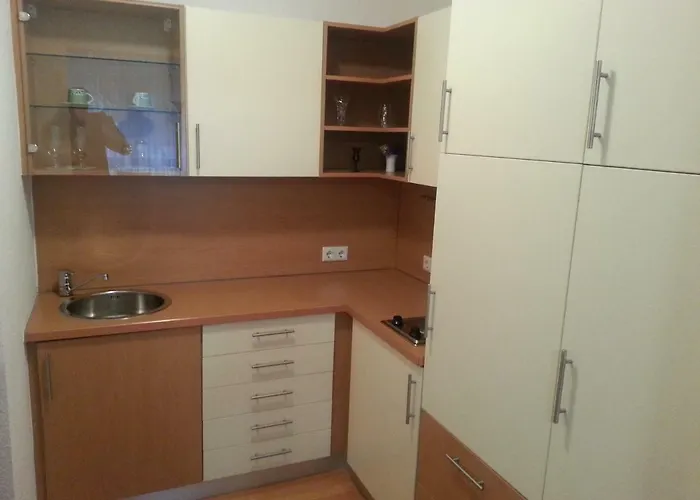 Wohnstift Auf Der Kronenburg Hotell